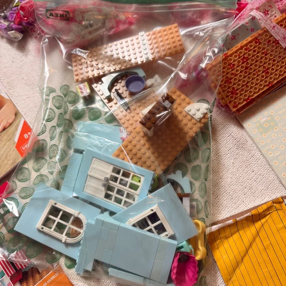 Mega Construx American Girl Grace's 2‑in‑1‎ Buildable Home Set - AS IS